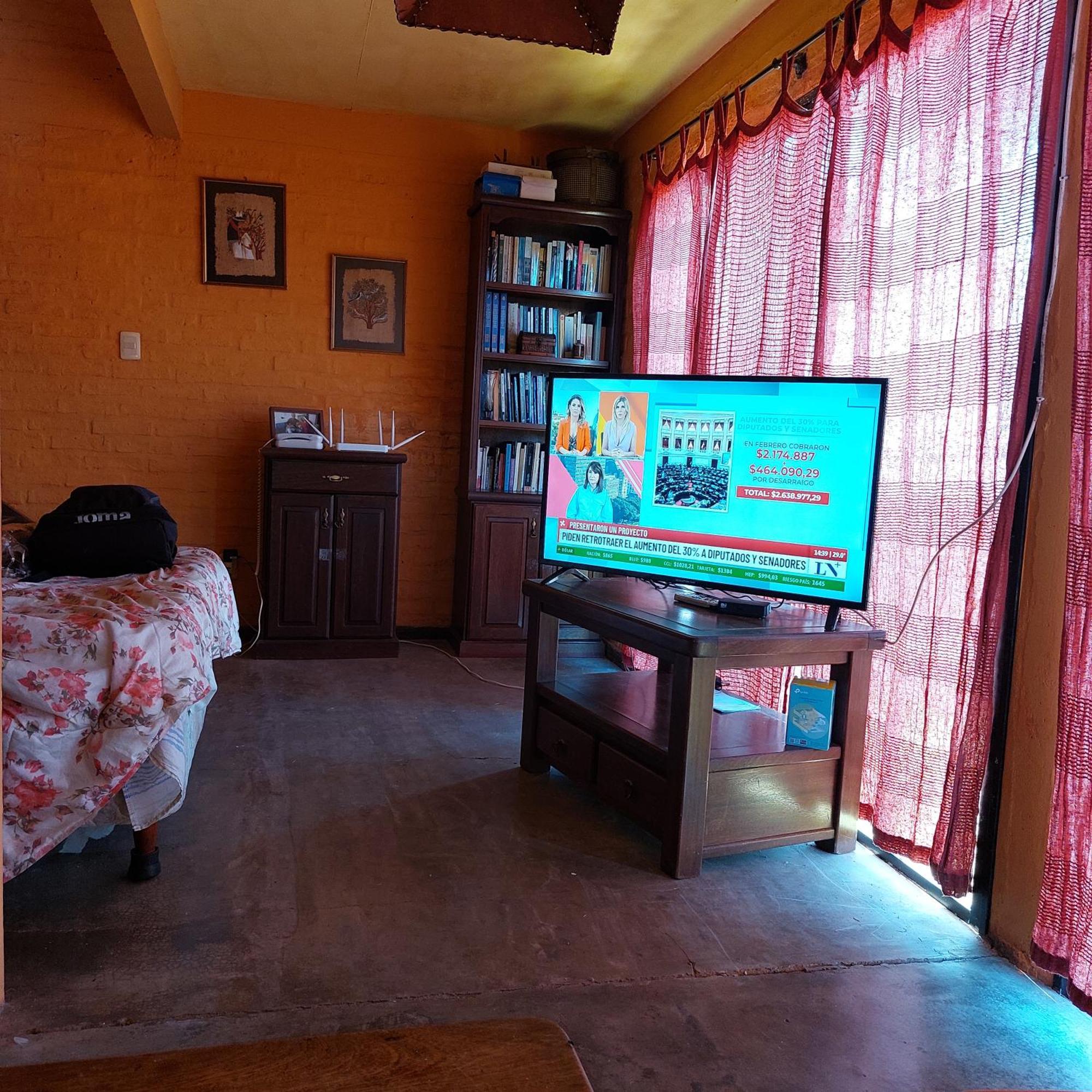 Casa Amarilla Con Jacuzzi Villa ปุนตาเดลดีอาโบล ภายนอก รูปภาพ